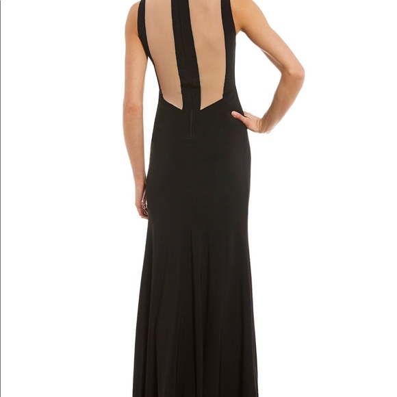 Gown - Picture 4 of 5